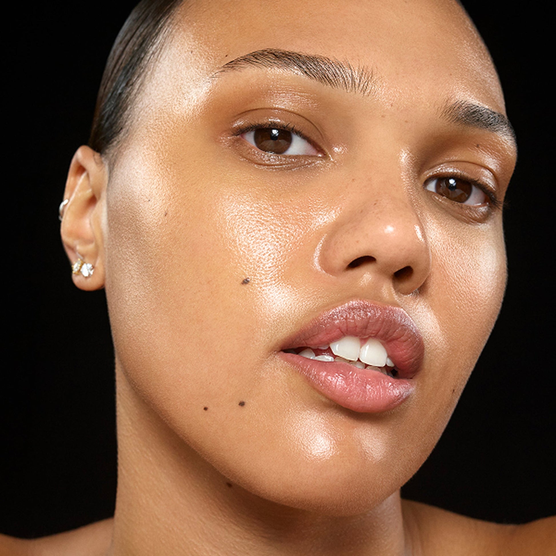 the-bestselling-intro-to-great-skin-a4 InsiderKit_UK_Model2_2000x2000_d49c66d7-afe9-44f8-93cf-038360f6f620.jpg