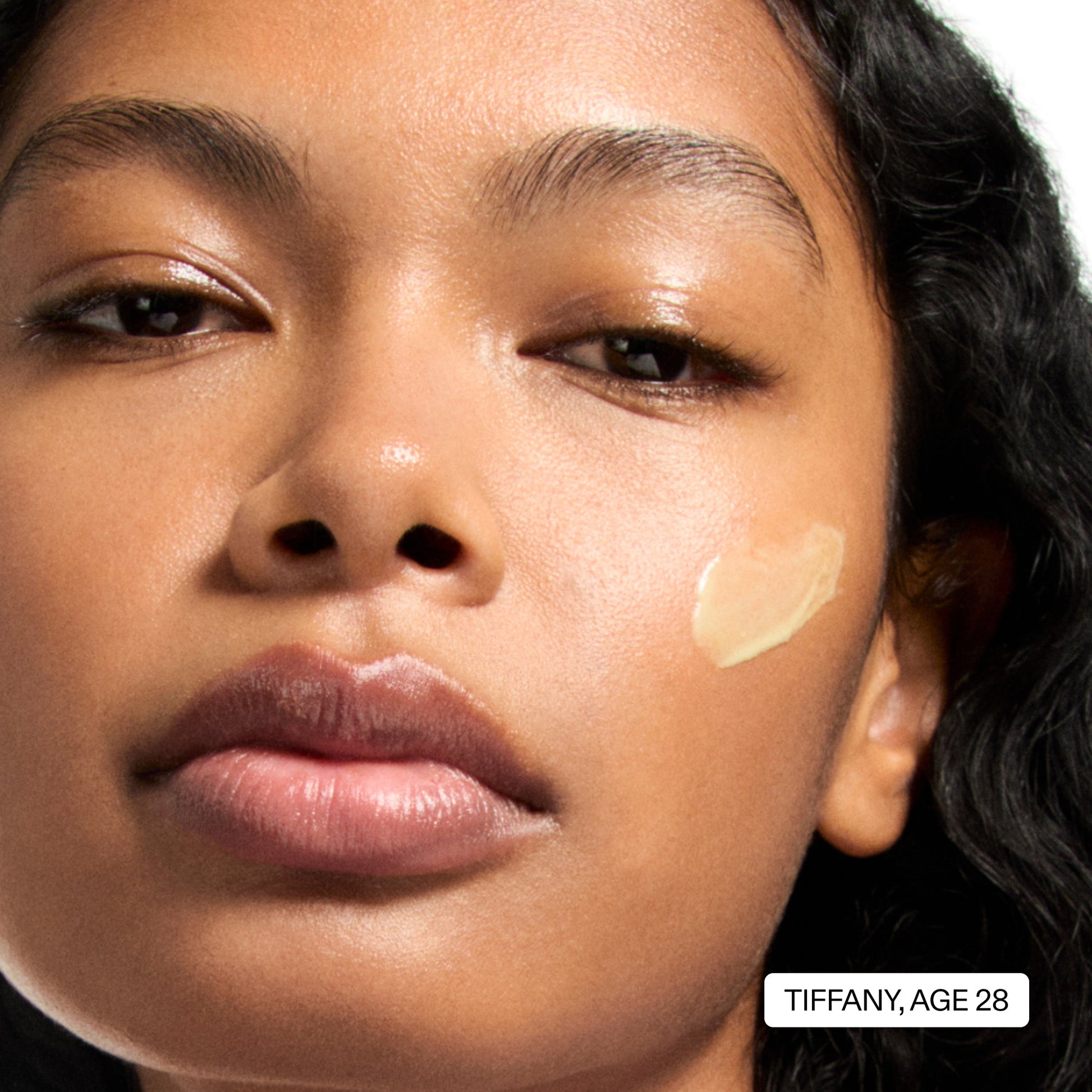 starter-retinol-serum-t0 StarterRetinol_Model2_2000x2000_fa44e5e2-09cd-4121-9780-08a9debd7d88.jpg